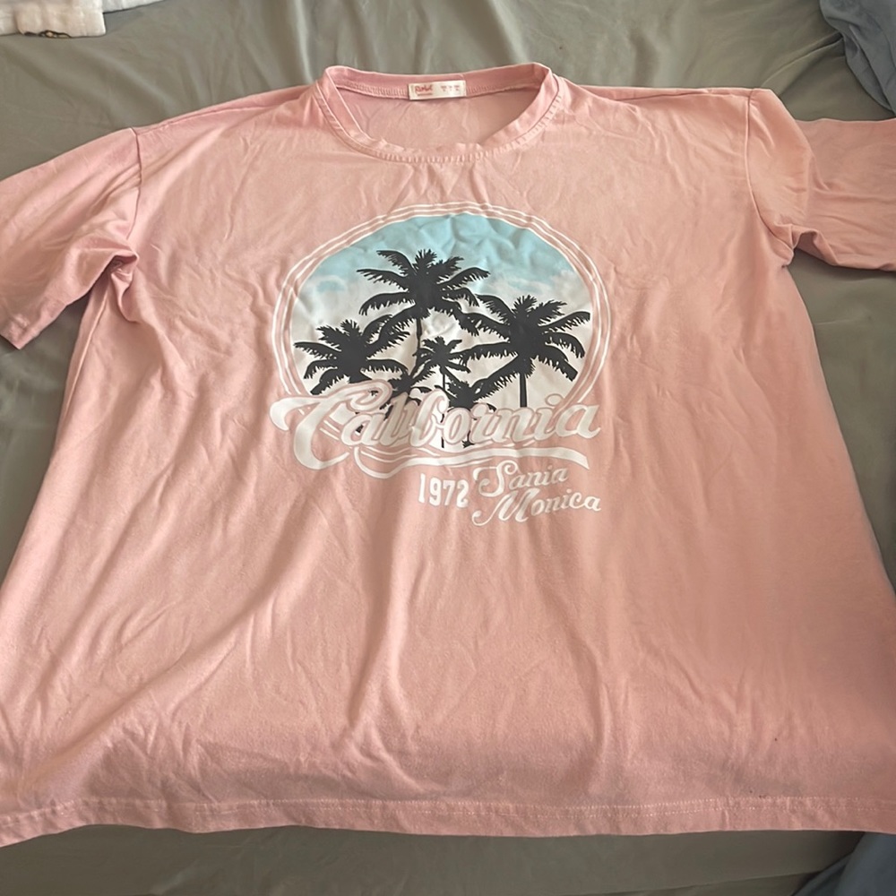 Santa Monica CA oversized tee